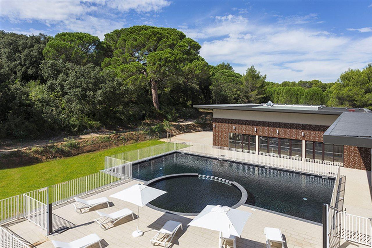 Residhotel Residence Pont Du Gard Remoulins Exterior photo