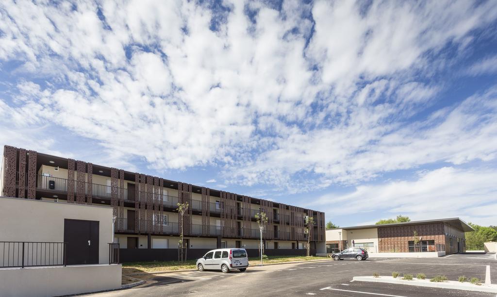 Residhotel Residence Pont Du Gard Remoulins Exterior photo