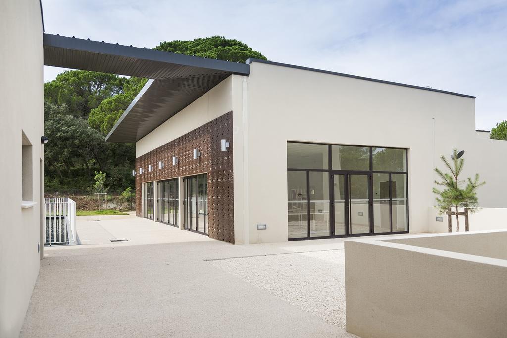 Residhotel Residence Pont Du Gard Remoulins Exterior photo