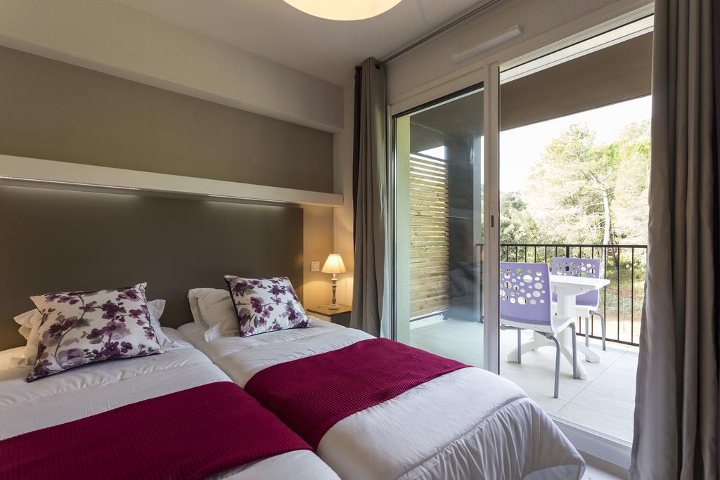 Residhotel Residence Pont Du Gard Remoulins Exterior photo